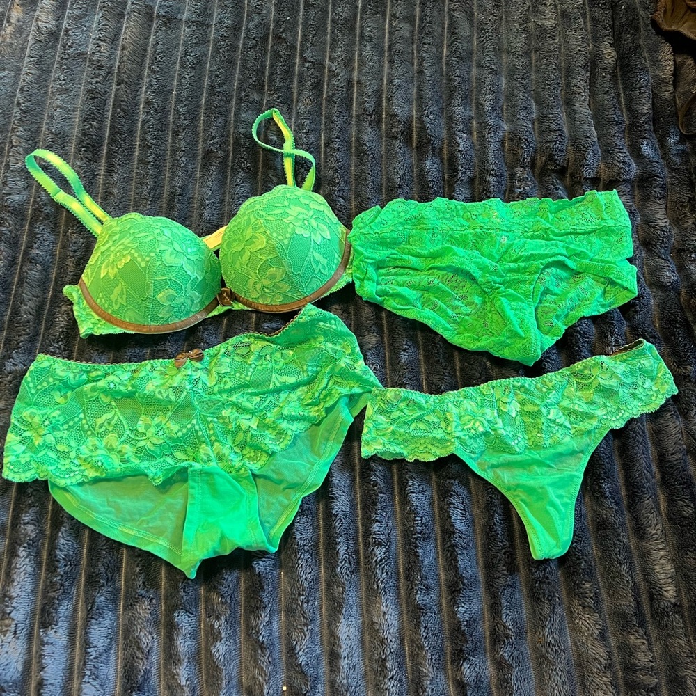 Teal/ Green Lace Lingerie Set